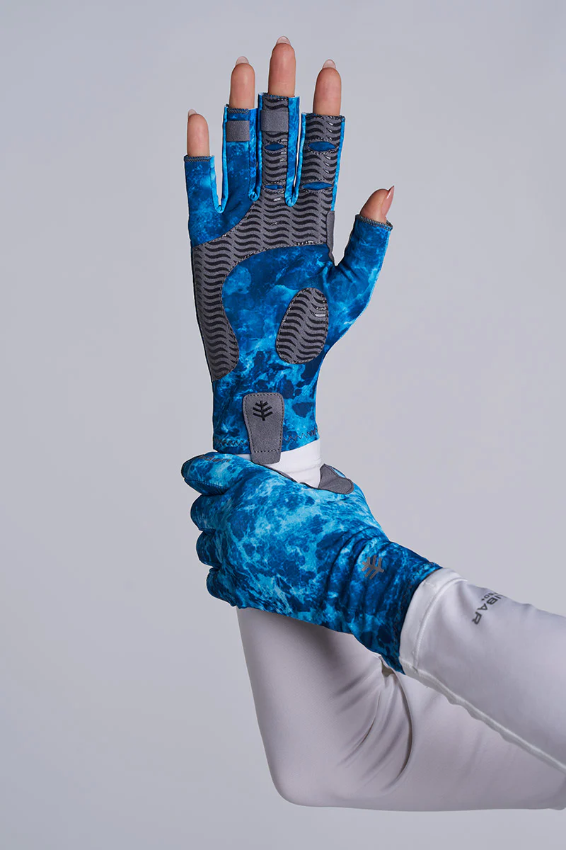 Tahoe Outdoor Sun Gloves | Blue Water Print - Image 5