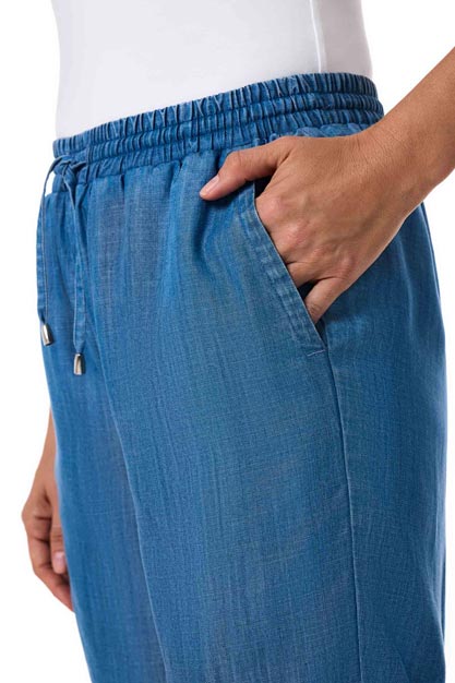 Women's Enclave Chambray Shorts | Light Indigo Chambray - Image 6