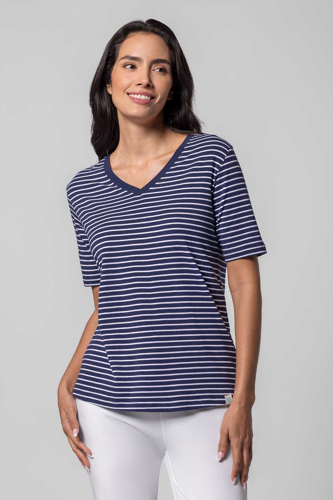 Women's Morada Everyday Short Sleeve V-Neck T-Shirt | Regular Parent - Image 9
