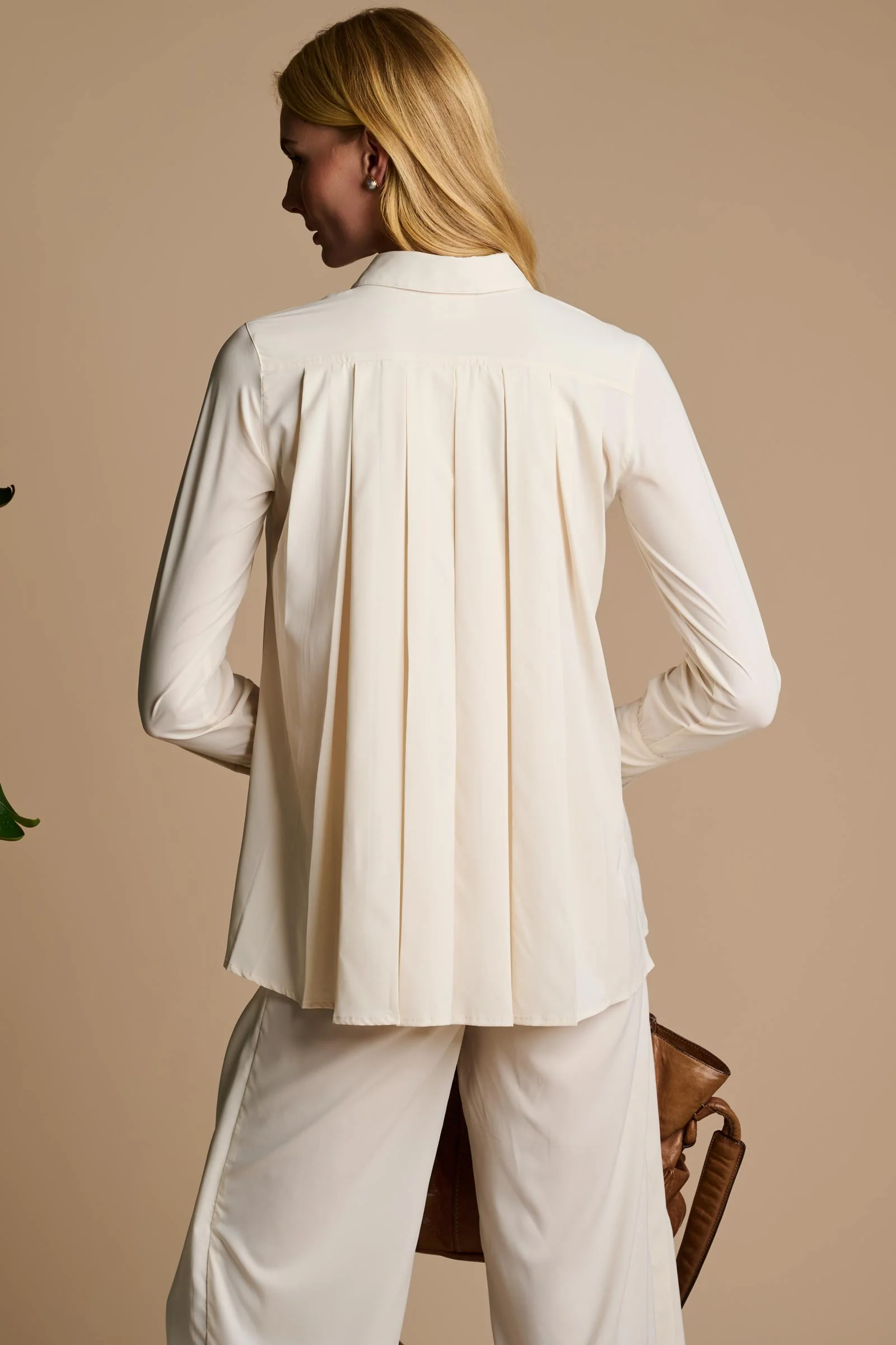 Rhodes Pleated Back Shirt | Vanilla - Image 4