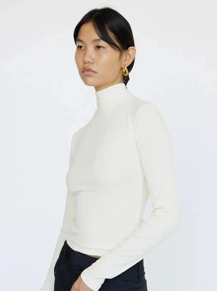 Women's Roule Turtle Neck Top | Regular Parent - Image 3