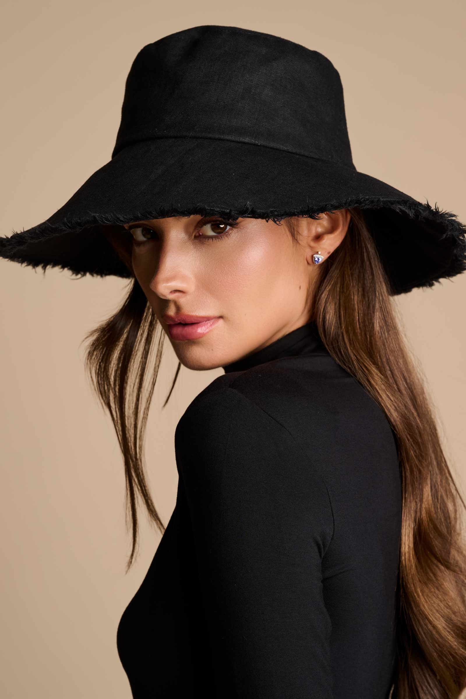 Roule Turtleneck Top | Black - Image 6