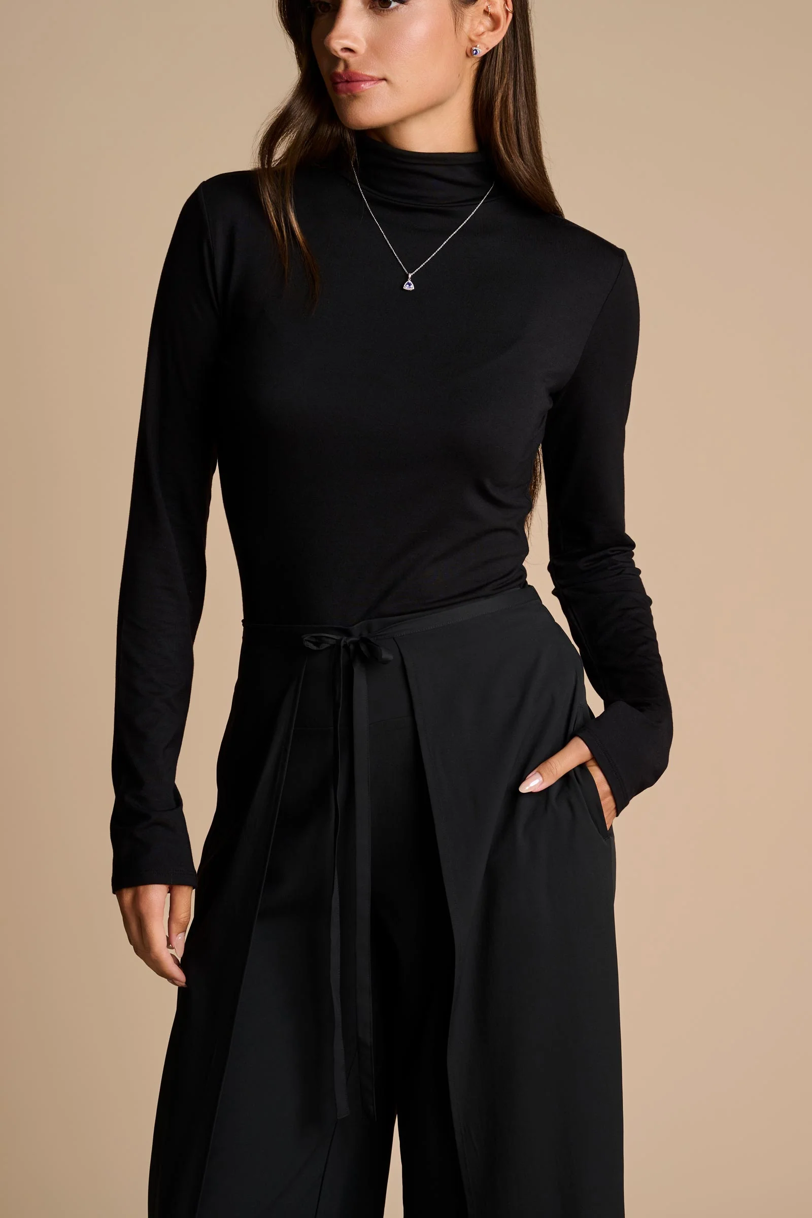 Roule Turtleneck Top | Black - Image 8