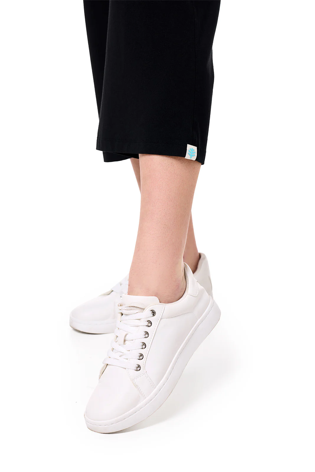 Women's Windley Beach Capris | Black - Image 5
